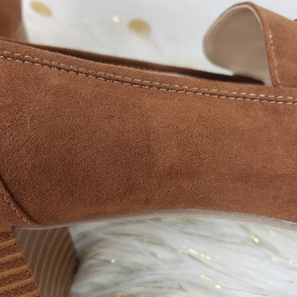 Liz Claiborne Marmara Refined Comfort  Brown Suede Penny Loafers Size 8M - Picture 11 of 12